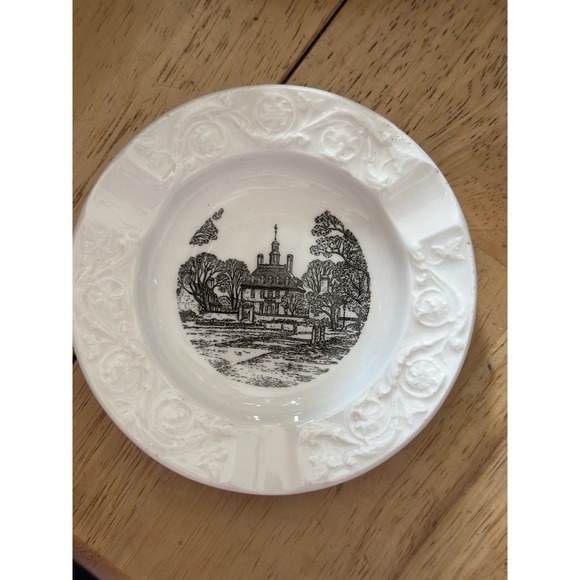 Other - Wedgwood, The Governor's Palace, Williamsburg, Virginia, Ashtrays‎